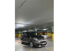 Sahibinden Fiat Fiorino Combi 1.3 Multijet Premio 2017 Model 