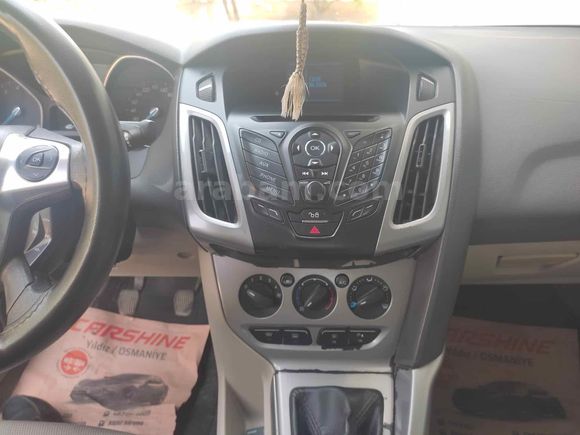Sahibinden Ford Focus 1.6 Ti-VCT Style Plus 2011 Model 