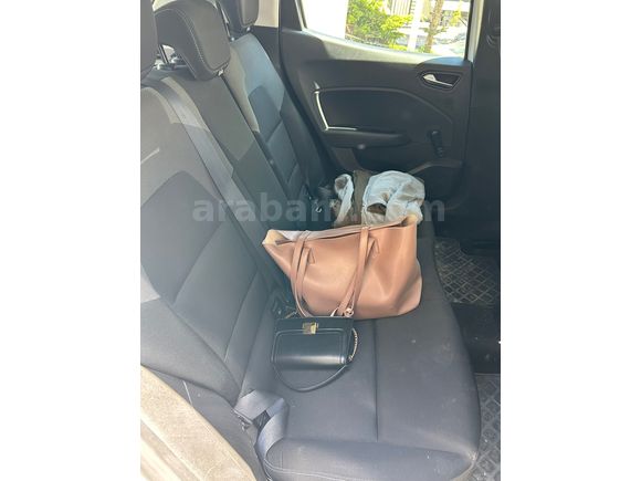 Düşük km değişensiz tramersiz  clio