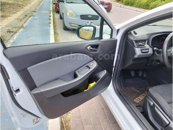 Sahibinden Renault Clio 1.0 SCe Joy 2021 Model