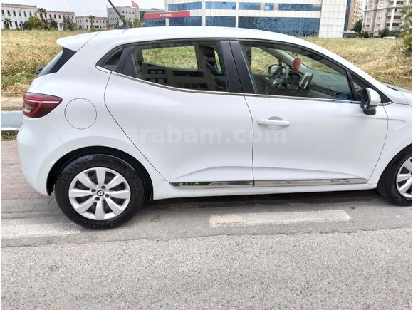 Sahibinden Renault Clio 1.0 SCe Joy 2021 Model