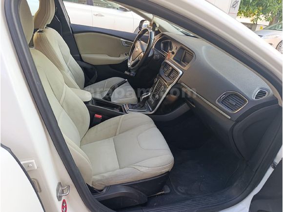Sahibinden Volvo V40 1.6 D Premium 2013 Model