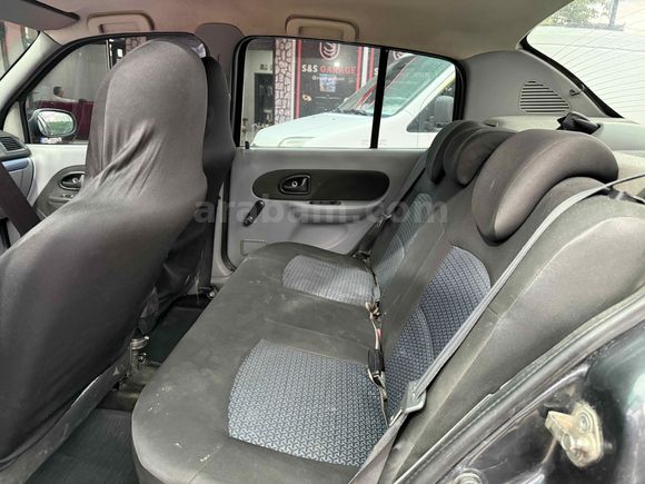 Galeriden Renault Clio 1.4 Authentique 2008 Model Sakarya