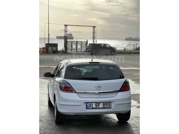 Memurdan Opel Astra 1.3 CDTI Essentia Konfor 2012 Model 