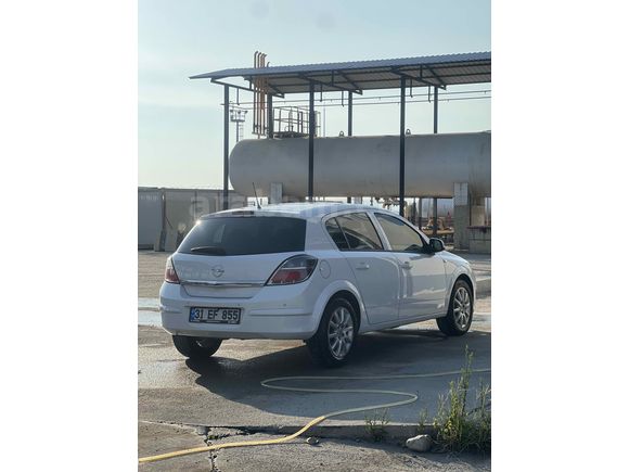 Memurdan Opel Astra 1.3 CDTI Essentia Konfor 2012 Model 