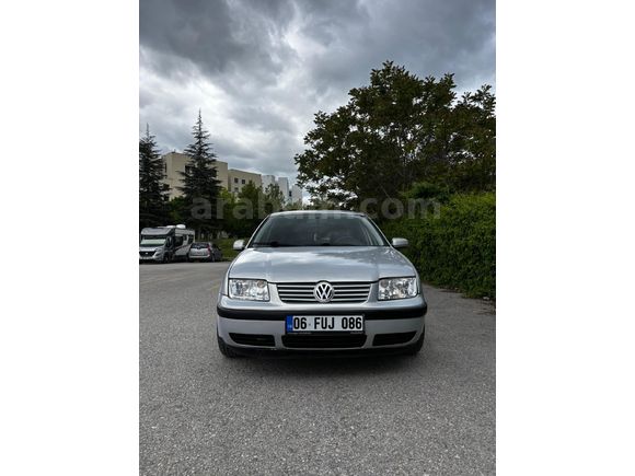 Volkswagen Bora 1.6 Bakımlı