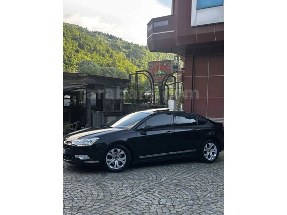 Sahibinden Citroen C5 1.6 e-HDi Executive 2012 Model  365.000 km Siyah