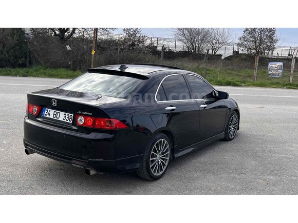Sahibinden Honda Accord 2.4 Executive 2003 Model  341.000 km Siyah