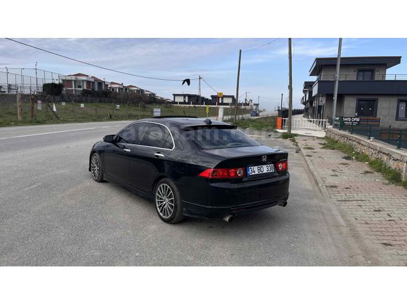 Sahibinden Honda Accord 2.4 Executive 2003 Model  341.000 km Siyah