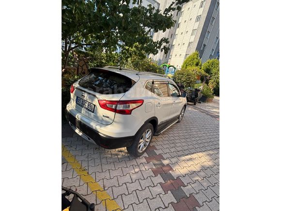 Sahibinden Nissan Qashqai 1.6 dCi Tekna 2014 Model