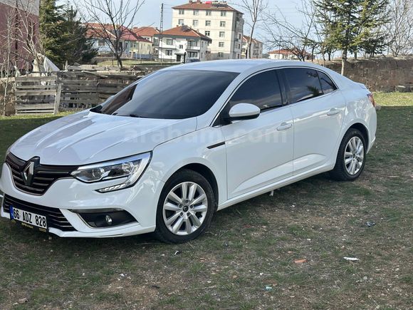 Sahibinden Renault Megane 1.5 Blue DCI Joy 2020 Model 