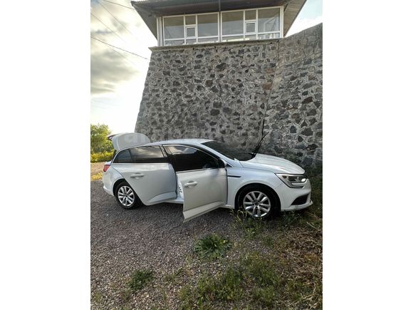Sahibinden Renault Megane 1.5 Blue DCI Joy 2020 Model 