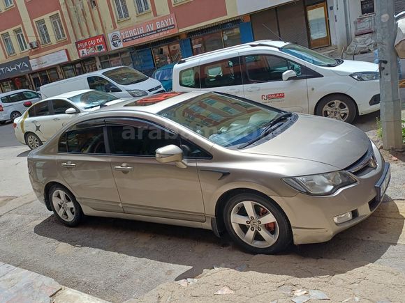 Sahibinden Honda Civic 1.6i VTEC Elegance 2007 Model