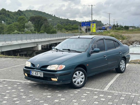 ŞEYHOĞLU OTOMOTİV’DEN Renault Megane 1.6 RTE 1999 Model Ordu