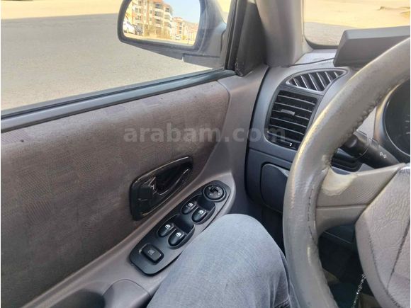 Sahibinden Hyundai Accent 1.5 CRDi Admire 2005 Model 