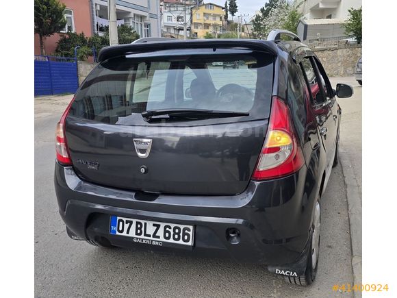 YENİ MUAYELİ BENZİN LPG'Lİ CAM GİBİ SANDERO