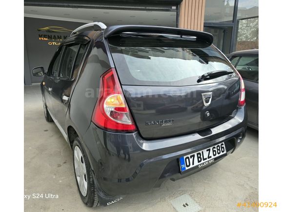 YENİ MUAYELİ BENZİN LPG'Lİ CAM GİBİ SANDERO