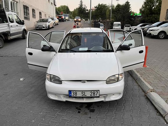 Sahibinden Hyundai Accent 1.5 GL 1998 Model 