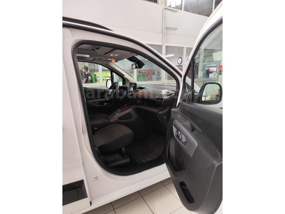 Sahibinden Opel Combo 1.5 CDTI Ultimate 2025 Model