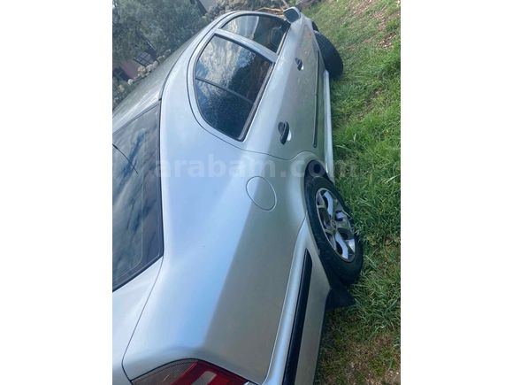 Sahibinden Skoda Octavia 1.6 GLX 2000 Model 