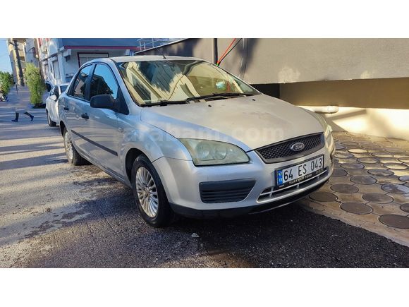 Sahibinden Ford Focus 1.6 Trend 2006 Model Balıkesir 250.000 km Gri