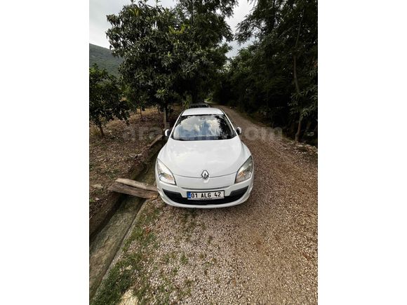 Sahibinden Renault Megane 1.5 dCi Expression 2011 Model 