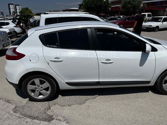 Sahibinden Renault Megane 1.5 dCi Expression 2011 Model 