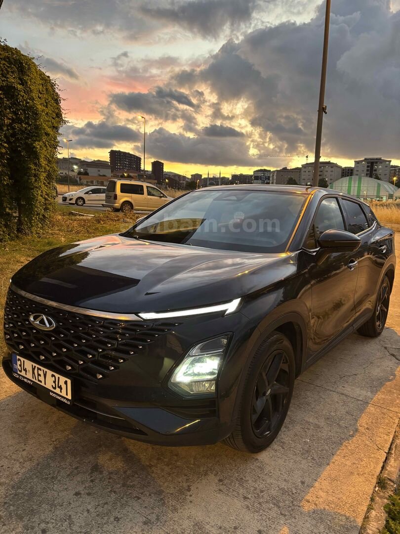 Sahibinden Chery Omoda 5 1.6 T-GDI Luxury 2024 Model İstanbul 35.800 km Lacivert 1