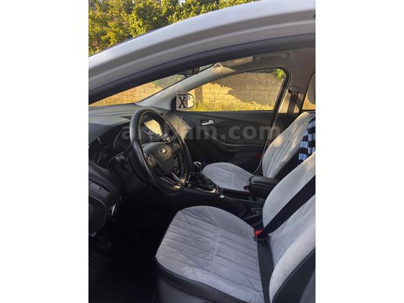 Sahibinden Ford Focus 1.6 Ti-VCT Trend X 2015 Model 