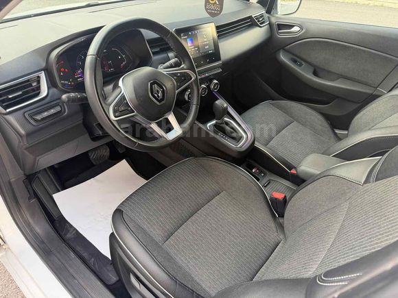  HATASIZ BOYASIZ Renault Clio 1.0 TCe Icon 2023 Model 