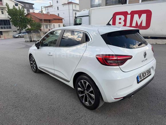  HATASIZ BOYASIZ Renault Clio 1.0 TCe Icon 2023 Model 