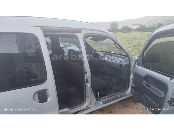 Sahibinden Renault Kangoo 1.4 RTE 2001 Model