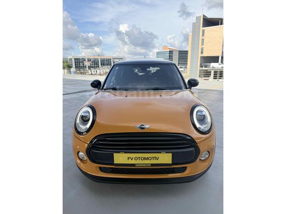 Hatasız Chili Borusan Harman Kardon Düşük KM Cam Tavan