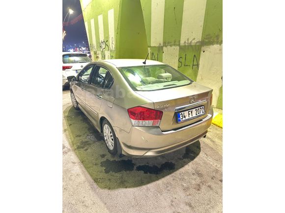 Sahibinden Honda City 1.4 LS 2009 Model