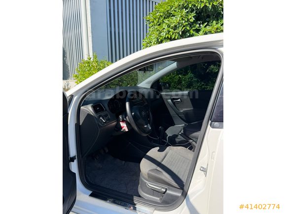 2011 volswagen 1.4 polo
