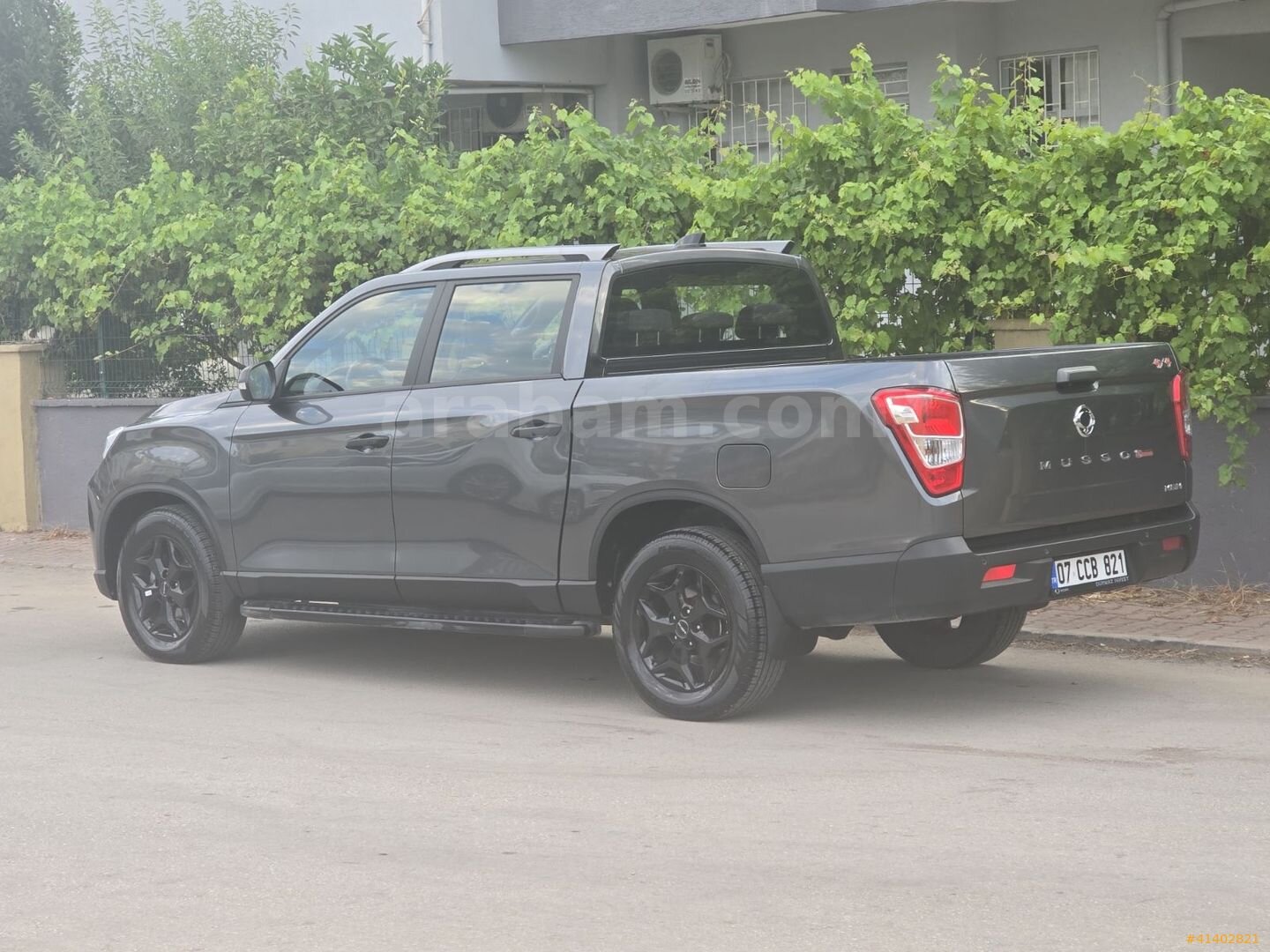 Galeriden KGM SsangYong Musso Grand 2.2 D Platinum Plus 2025 Model Antalya 13.000 km Gri 5