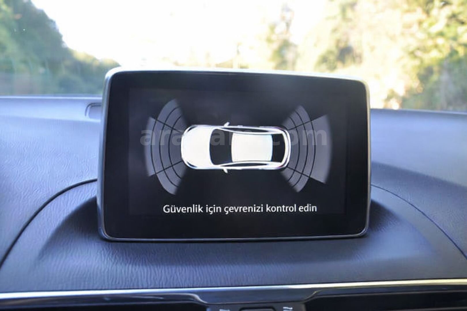 Özel plakalı Mazda 3 1.5 SkyActive-G Power 2015 6