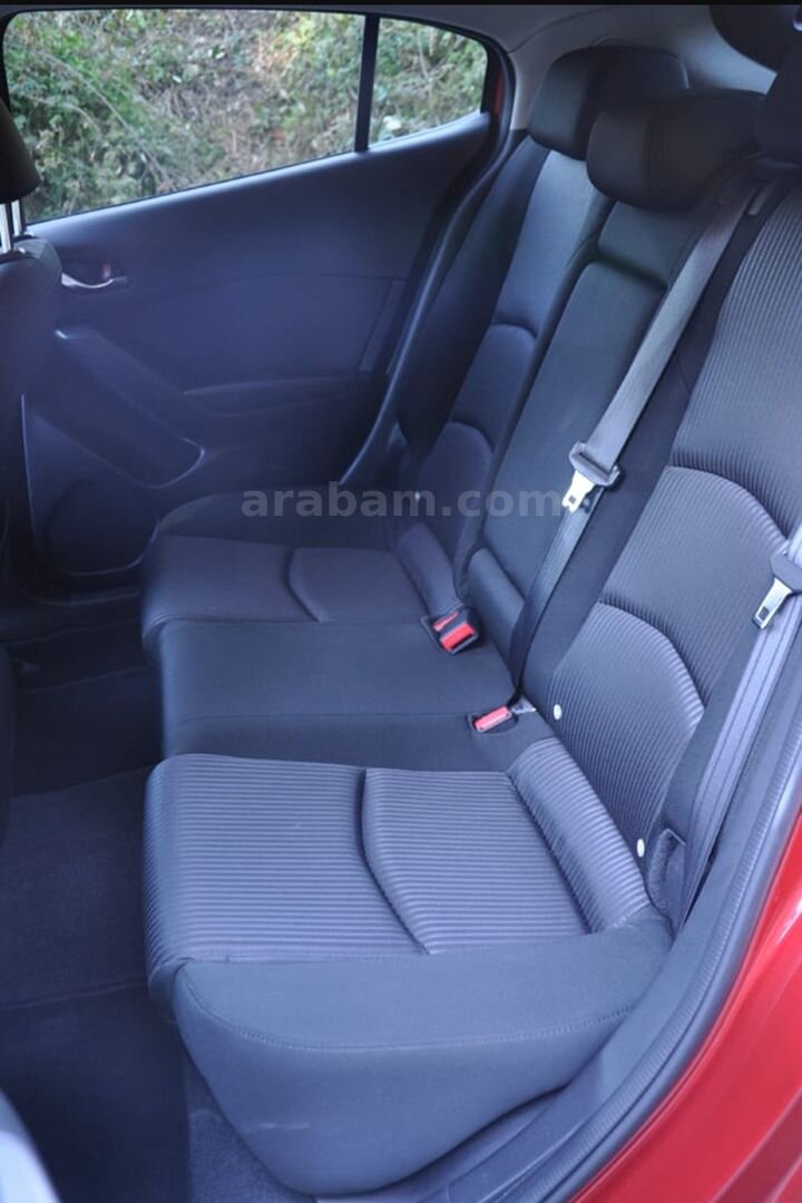 Özel plakalı Mazda 3 1.5 SkyActive-G Power 2015 7