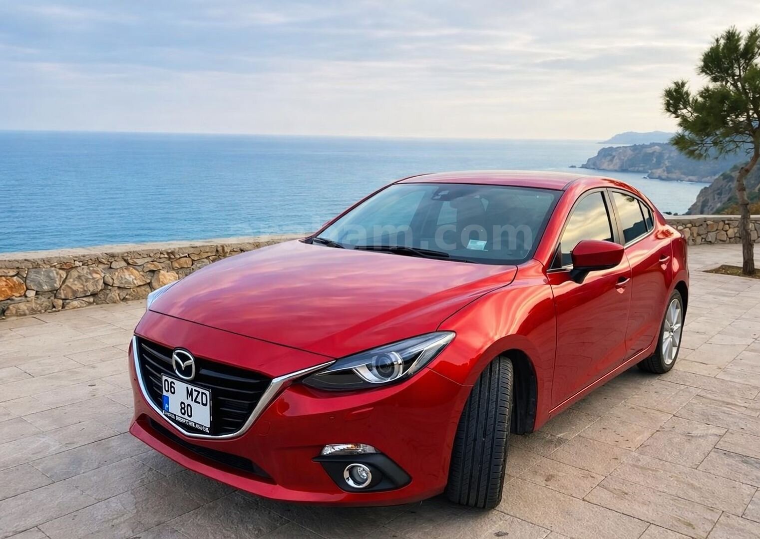 Özel plakalı Mazda 3 1.5 SkyActive-G Power 2015 1