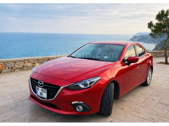 Özel plakalı Mazda 3 1.5 SkyActive-G Power 2015 