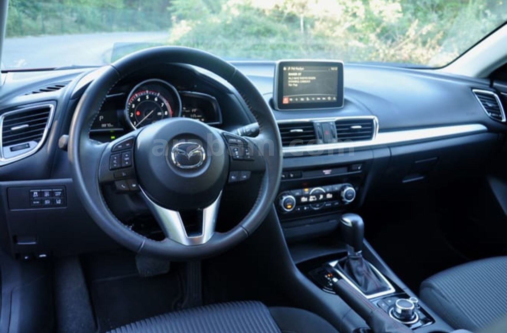 Özel plakalı Mazda 3 1.5 SkyActive-G Power 2015 5