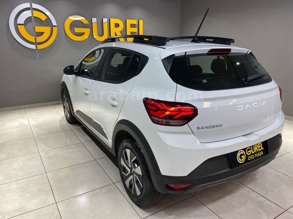 otomobil Dacia Sandero Stepway 1.0 TCE Expression CVT