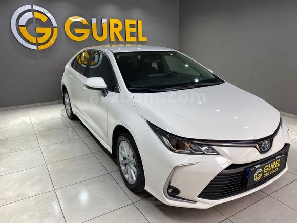 otomobil Toyota Corolla 1.8 Hybrid Dream e-CVT