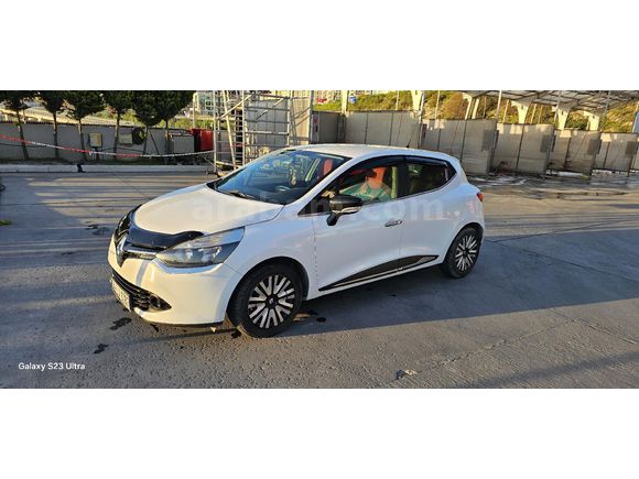 Sahibinden Renault Clio 1.5 dCi Icon 2014 Model  253.000 km Beyaz