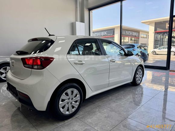 İLK ELDEN HATASIZ KİA RİO OTOMATİK YETKİLİ BAKIMLI