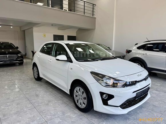 İLK ELDEN HATASIZ KİA RİO OTOMATİK YETKİLİ BAKIMLI