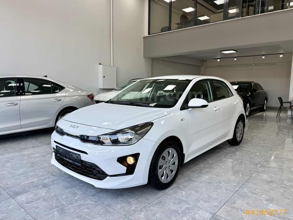 İLK ELDEN HATASIZ KİA RİO OTOMATİK YETKİLİ BAKIMLI