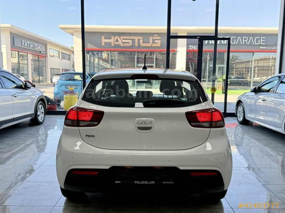 İLK ELDEN HATASIZ KİA RİO OTOMATİK YETKİLİ BAKIMLI