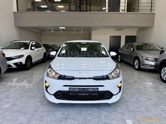 İLK ELDEN HATASIZ KİA RİO OTOMATİK YETKİLİ BAKIMLI