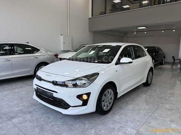 İLK ELDEN HATASIZ KİA RİO OTOMATİK YETKİLİ BAKIMLI